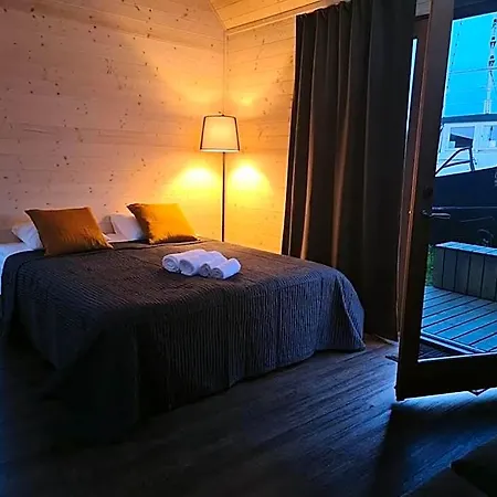 Tulivee Hotell *
