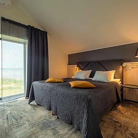 Hotel Tulivee *
